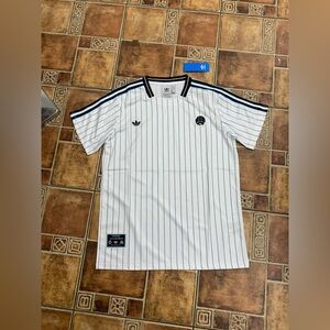 adidas Originals Newcastle United 2026 Icon Lifestyle jersey size M